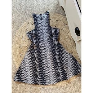 Elizabeth and James Dress, Size 10
